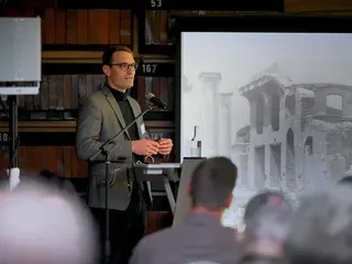 Dr. Wilko Potgeter fasste „2.000 Jahre Backstein“ von der römischen Antike bis in die heutige Zeit zusammen